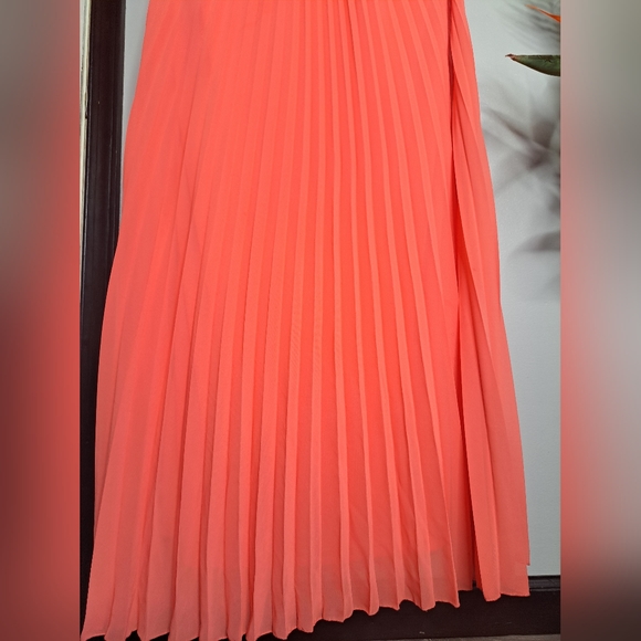 Dress Barn Halter Hardware Neck Pleated Coral Maxi Dress Sz 14 - Picture 9 of 13